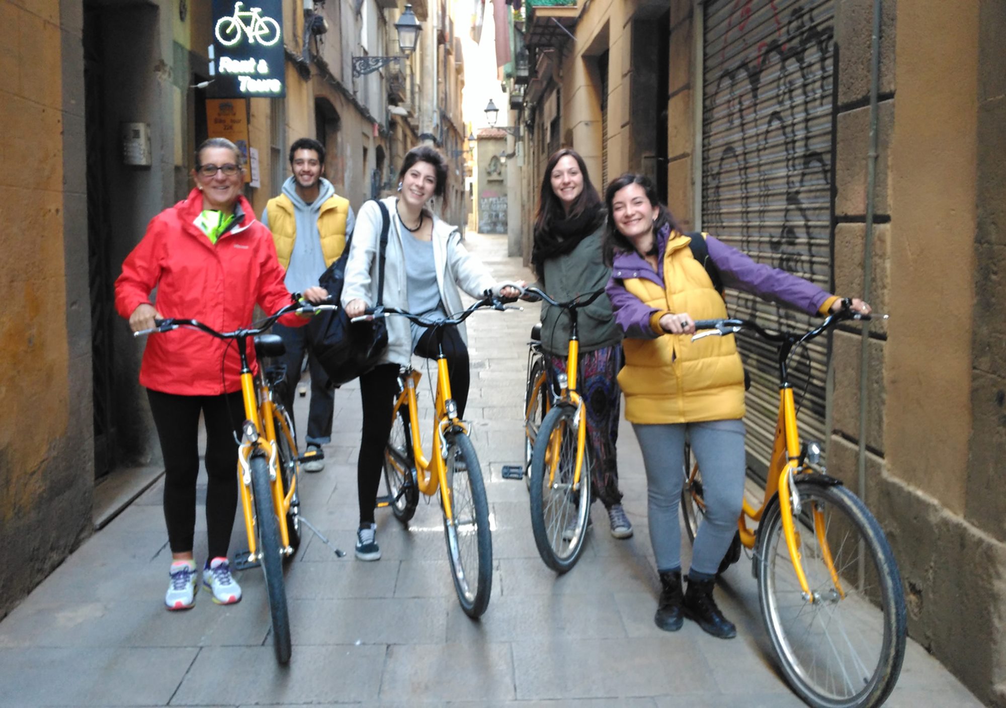 booking guided visits Gothic-Modernist Barcelona Bike
